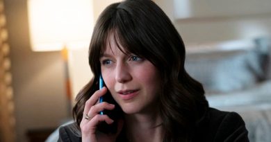 Girls on the Bus Melissa Benoist