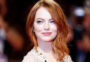 Emma Stone e Yorgos Lanthimos aplaudidos no Festival de Cannes com o seu novo filme