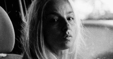 nao esperes demasiado do fim do mundo critica