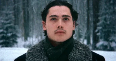 astrakan 79 critica analise