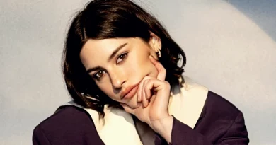 Cantora Gracie Abrams estreia como atriz neste novo filme da A24 Cantora Gracie Abrams estreia como atriz neste novo filme da A24