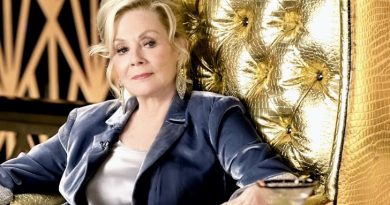 Hacks nos Emmy Hacks season 3 review crítica