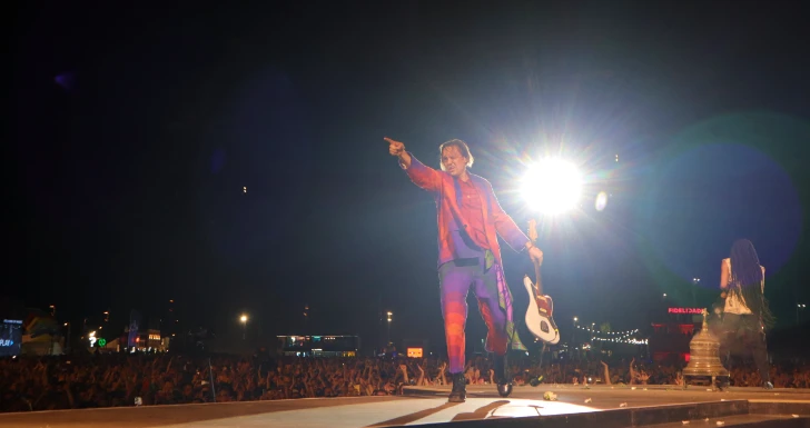 nos alive arcade fire