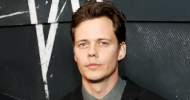 bill skarsgard o corvo