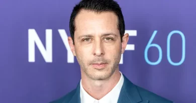 jeremy strong the apprentice