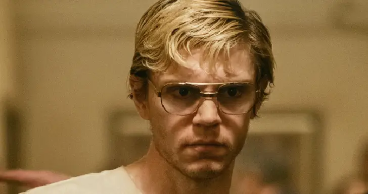 dahmer monsters netflix