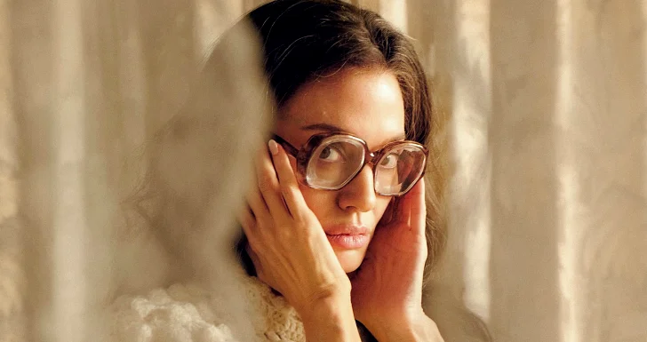 Maria Angelina Jolie