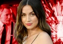 Ana de Armas Knives Out