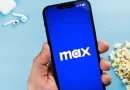 Smartphone com logo da Max Portugal