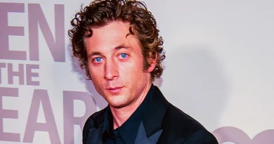jeremy allen white no GQ Men of The Year 2023