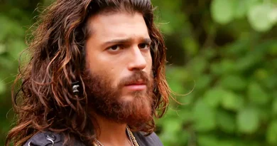 Can Yaman em Erkenci Kus