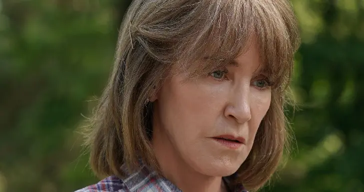Felicity Huffman na série Accused (T2)