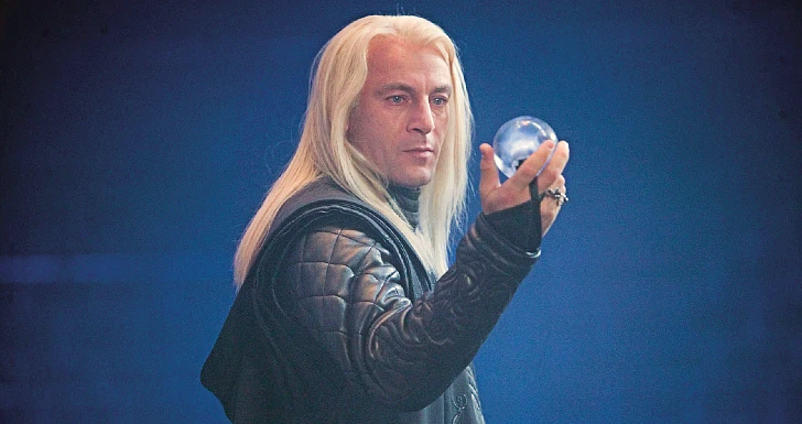 jason isaacs como lucius malfoy, em harry potter e a ordem de fénix