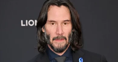 Keanu Reeves no Red Carpet da Premiere de John Wick: Chapter 4