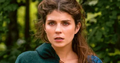 Emily Blader em My Lady Jane