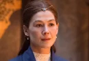 Rosamund Pike na segunda temporada da série "A Roda do Tempo"