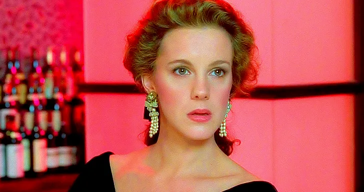 Elizabeth Perkins em Big (1988) Streaming no Disney+