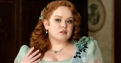 Nicola Coughlan em bridgerton da netflix