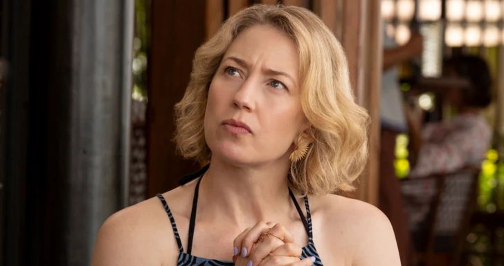 Carrie Coon em White Lotus