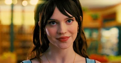 Sophie Thatcher em Companion