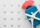 Calendário com avião e mala para sinalizar os feriados e pontes de 2025