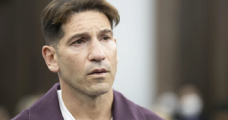 Jon Bernthal em We Own This City