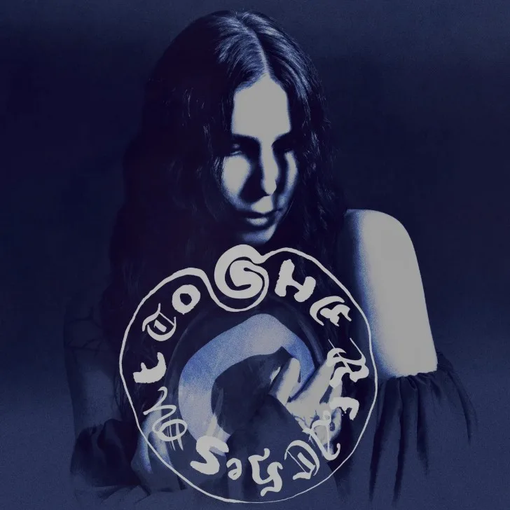 She Reaches Out to She Reaches Out to She - Chelsea Wolfe