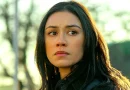 Luciane Buchanan como Rose Larkin em The Night Agent da Netflix
