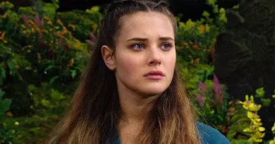 Katherine Langford em Cursed