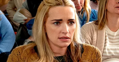 Brianne Howey em Kinda Pregnant streaming na Netflix