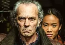 José Coronado e Nona Sobo em Wrong Side of the Tracks, da netflix