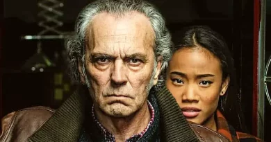 José Coronado e Nona Sobo em Wrong Side of the Tracks, da netflix