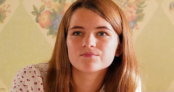 Raegan Revord em Young Sheldon Streaming Max