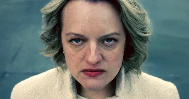 elizabeth moss handamaid's tale