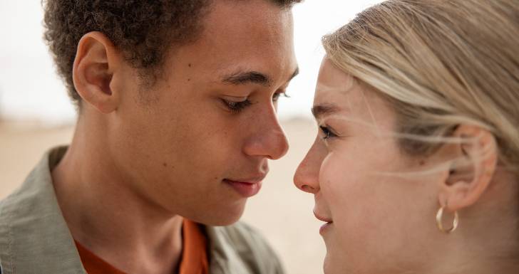 Eliyha Altena e Pommelien Thijs em High Tides da Netflix