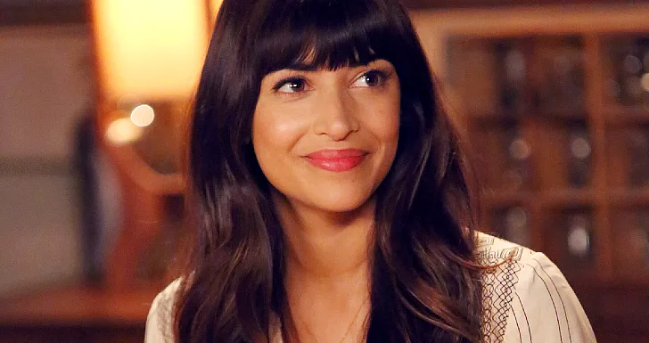 Hannah Simone em New Girl