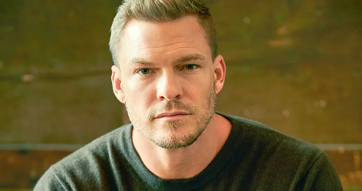 Alan Ritchson em Reacher Streaming na Prime Video