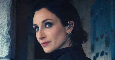 Natasha O’Keeffe em Roda do Tempo da prime video