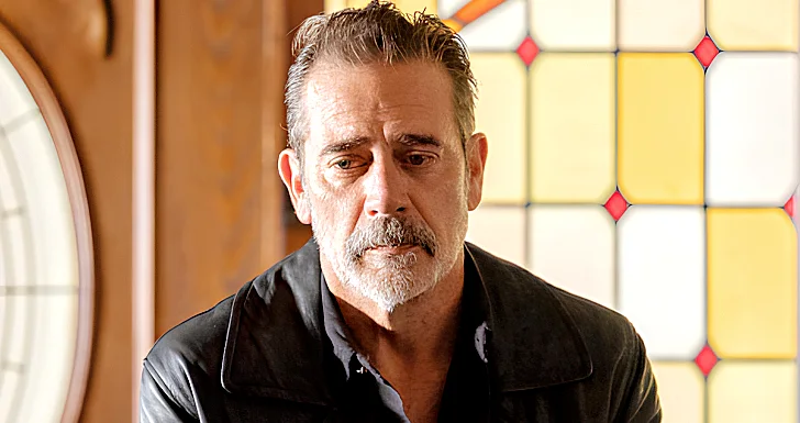 Jeffrey Dean Morgan como Negan em The Walking Dead: Dead City