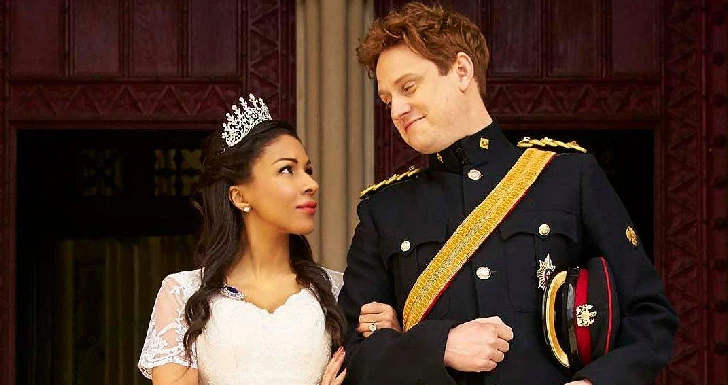 Kathryn Drysdale e Richard Goulding em The Windsors na netflix