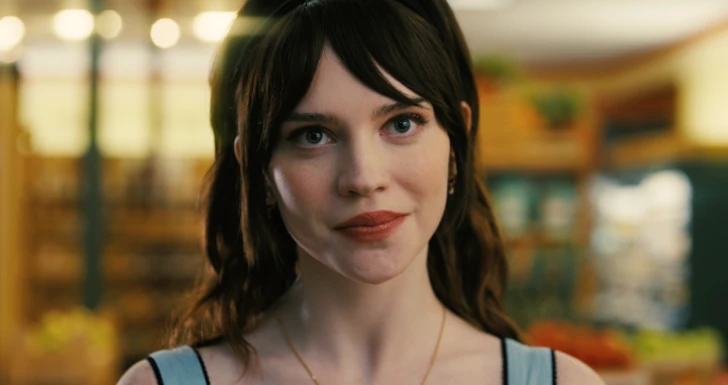 Companion com Sophie Thatcher