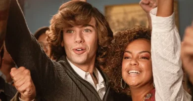 Rafael Paes e Paloma del Pillar em Revolução (sem) Sangue