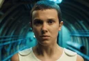 Eleven em Stranger Things, com a música de Kate Bush.