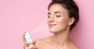 Mulher a usar uma bruma