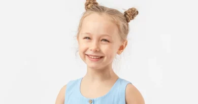 Criança sorridente.