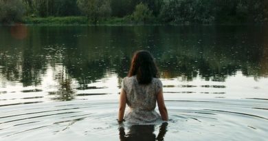 Melusinas à Beira do Rio