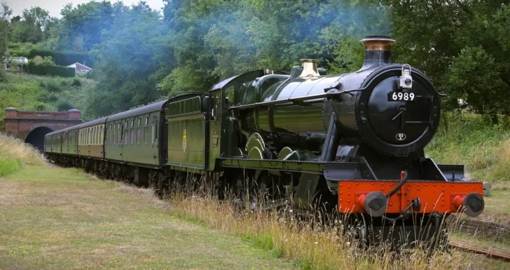 6989 Wightwick Hall