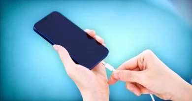 Carregas o telemóvel à noite Tenho más notícias