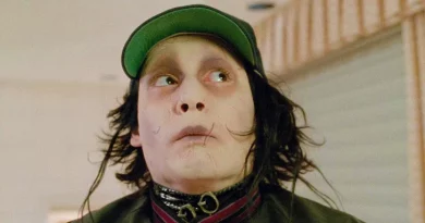 Eduardo Mãos de Tesoura, de Tim Burton