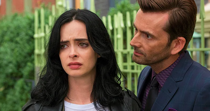Krysten Ritter em Jessica Jones (2015) de regresso a Daredevil